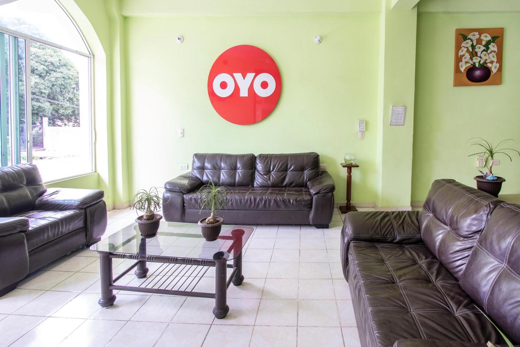 Oyo Hotel Estacion,Jose Cardel,Parque Central Revolucion Exterior photo